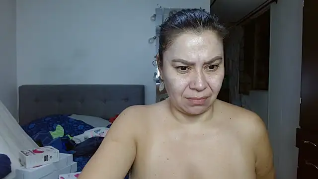 Karo sexy online show from November 30, 3:43 am