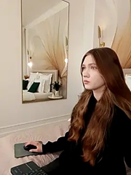 StacyHicks online show from April 9, 3:06 pm