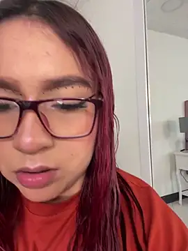 Wen 01 online show from April 6, 11:11 am