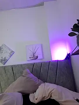 Wild lilhyy online show from June 5, 2:37 am