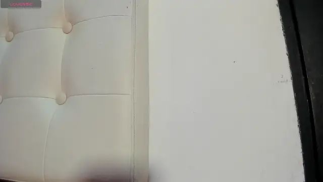 MiaEvans0 online show from April 20, 6:55 pm