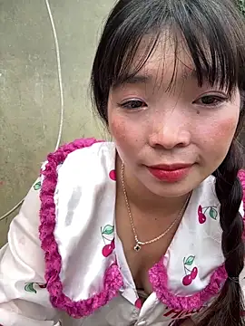 cuty lusy online show from June 21, 9:35 am