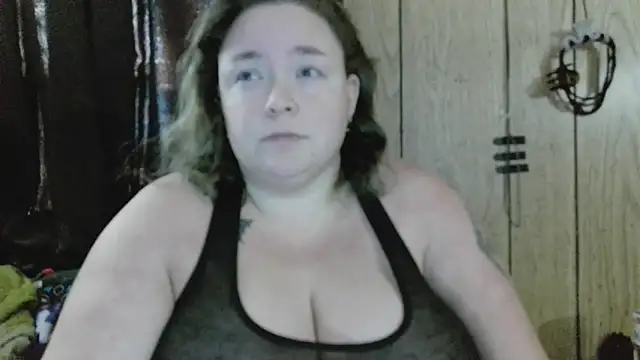 ladylynn13 online show from March 16, 9:41 pm