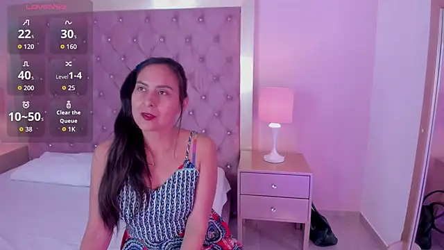 CameliaMilf online show from July 28, 8:12 pm
