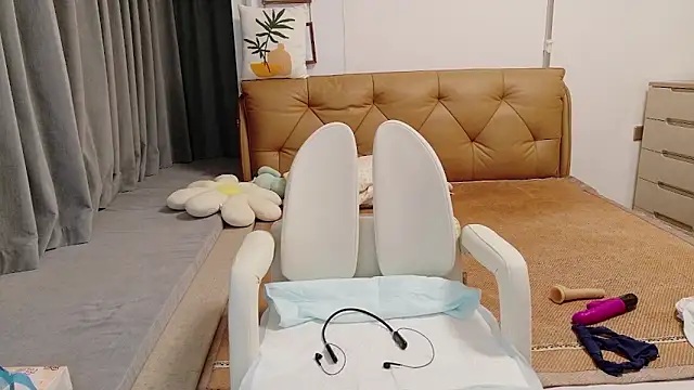 xiaojie jie online show from June 8, 3:57 pm
