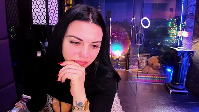 sunn ooo online show from April 8, 8:05 am