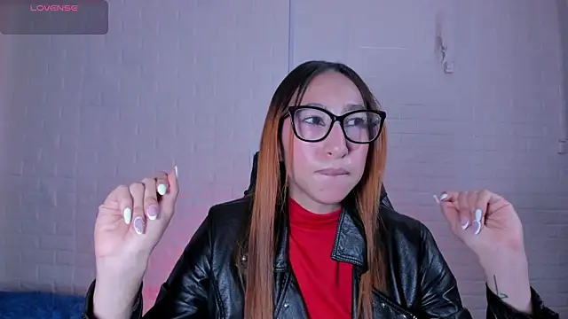 Sara Love 1 online show from March 31, 3:28 am