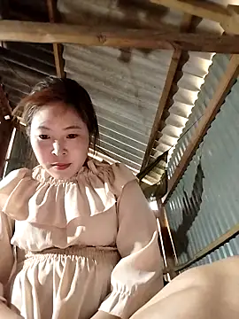 Yiyoongg online show from April 15, 10:49 am