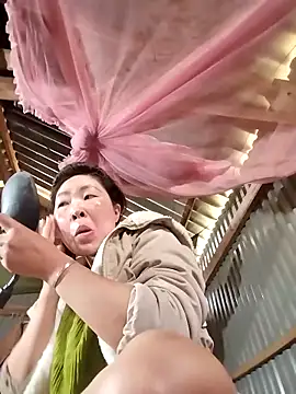 Yiyoongg online show from February 27, 1:16 am