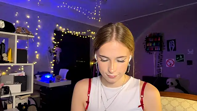 amily sunray online show from April 18, 2:41 pm