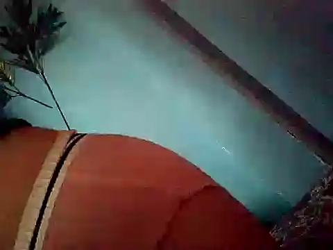 hollynicole online show from April 9, 6:16 am