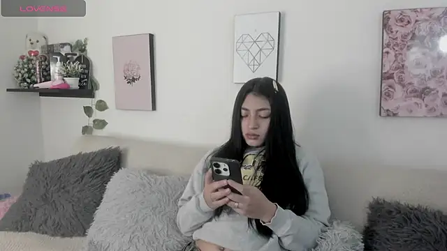 Alexaalove 1 online show from February 19, 1:43 pm