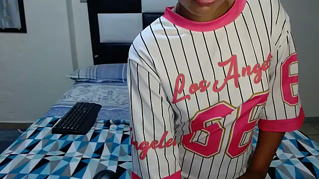 VeronaDimexx online show from March 26, 9:38 pm