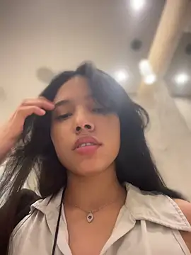 jadelaurent online show from July 28, 8:52 pm