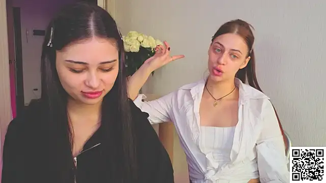 Sofia Plump online show from April 19, 9:09 am