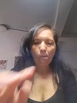 Alexamontiel  online show from February 11, 2:40 pm