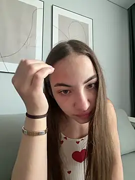  Patricia P online show from June 3, 4:13 am
