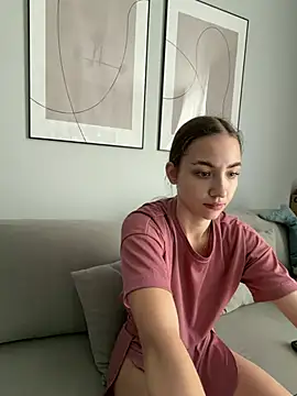  Patricia P online show from July 17, 5:01 am