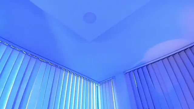 Maya-jhons online show from March 31, 12:05 pm