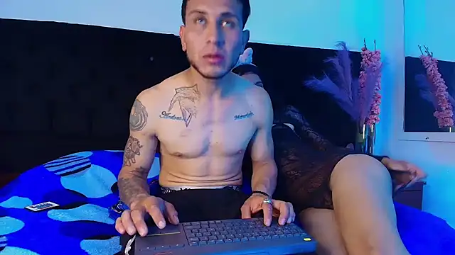 thonixxandluna online show from March 3, 7:53 pm