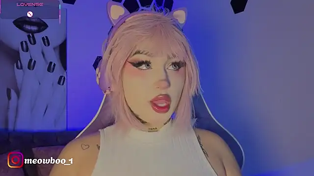 meowboo online show from March 22, 7:09 pm