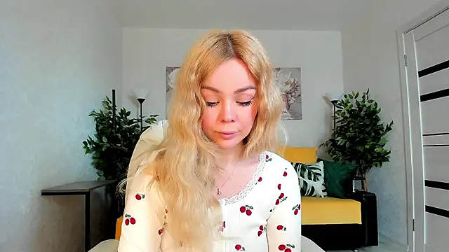 caty kiss online show from April 17, 2:57 am