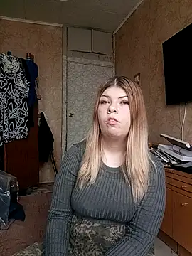 EvaTallor online show from March 28, 11:21 am