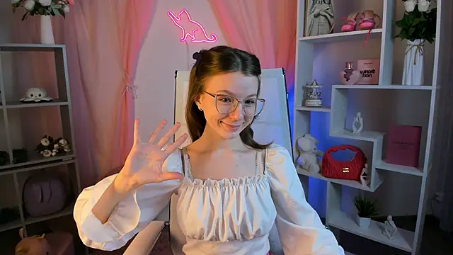 ElliFrankenweenie online show from March 9, 9:23 am