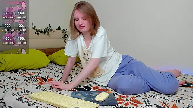 PuddingPantie online show from July 7, 3:15 pm