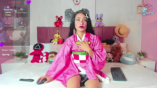 emma wilder  online show from February 19, 8:18 pm