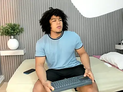 Rose blonde   online show from May 21, 1:58 am