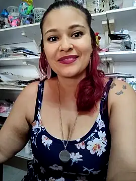 haffsa   online show from April 15, 8:42 pm