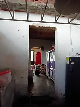 Layla Zaid online show from March 26, 2:52 pm