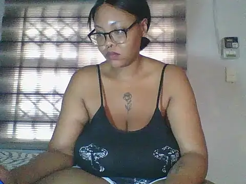 ShantelBootyBoobs online show from March 5, 11:39 am