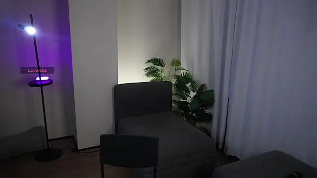 ClarineCasebolt online show from April 19, 3:06 am