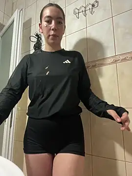 I amSis online show from February 24, 8:24 am