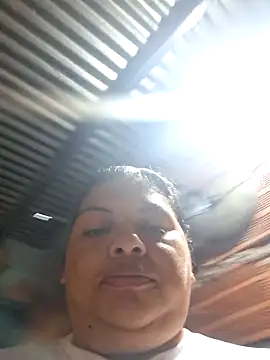 Juli Powl online show from April 15, 11:33 am