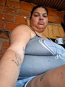 Juli Powl online show from June 11, 12:35 pm