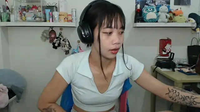 GloryKulikowski online show from March 2, 1:49 am