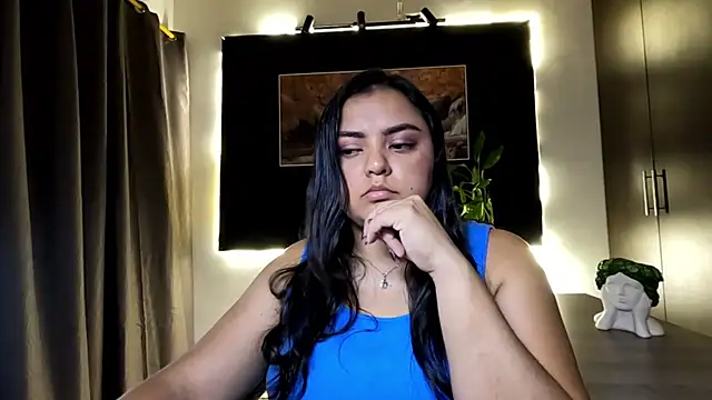 AzaraOnyx online show from July 24, 2:04 pm