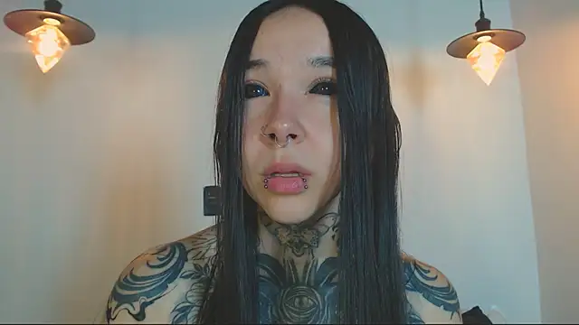 alien eyes09 online show from April 24, 1:41 am