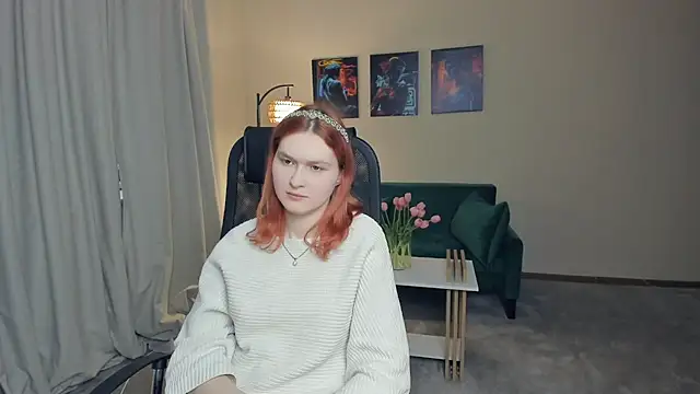 Snapshot of LinaMalech chatting on February 13, 12:51 pm LinaMalech online show from February 13, 12:51 pm