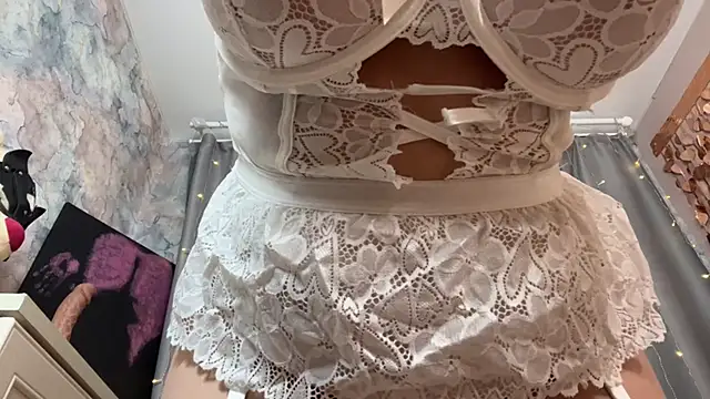 riierra online show from March 13, 9:21 am