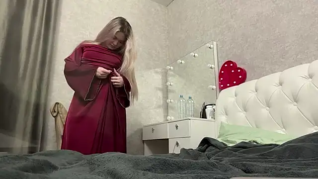 Linaceleste online show from February 26, 3:22 pm