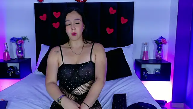 mariamlennox online show from February 26, 7:24 pm