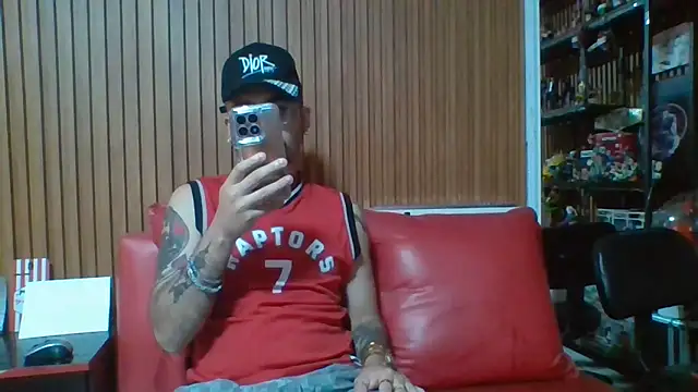 Karamel444 online show from March 20, 9:30 pm