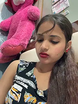 samayra1144 online show from April 1, 9:54 am