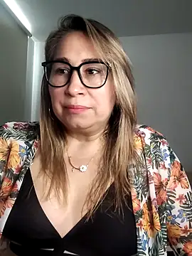 KamiSspencer online show from March 3, 1:06 pm