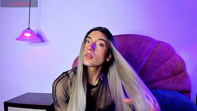 brihanna-young online show from March 3, 12:44 pm