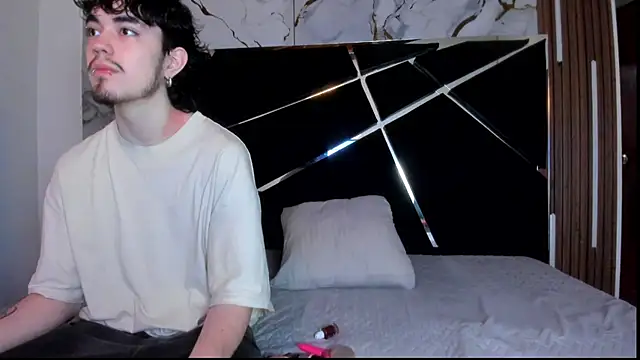 Couple In Heat online show from March 8, 11:25 am